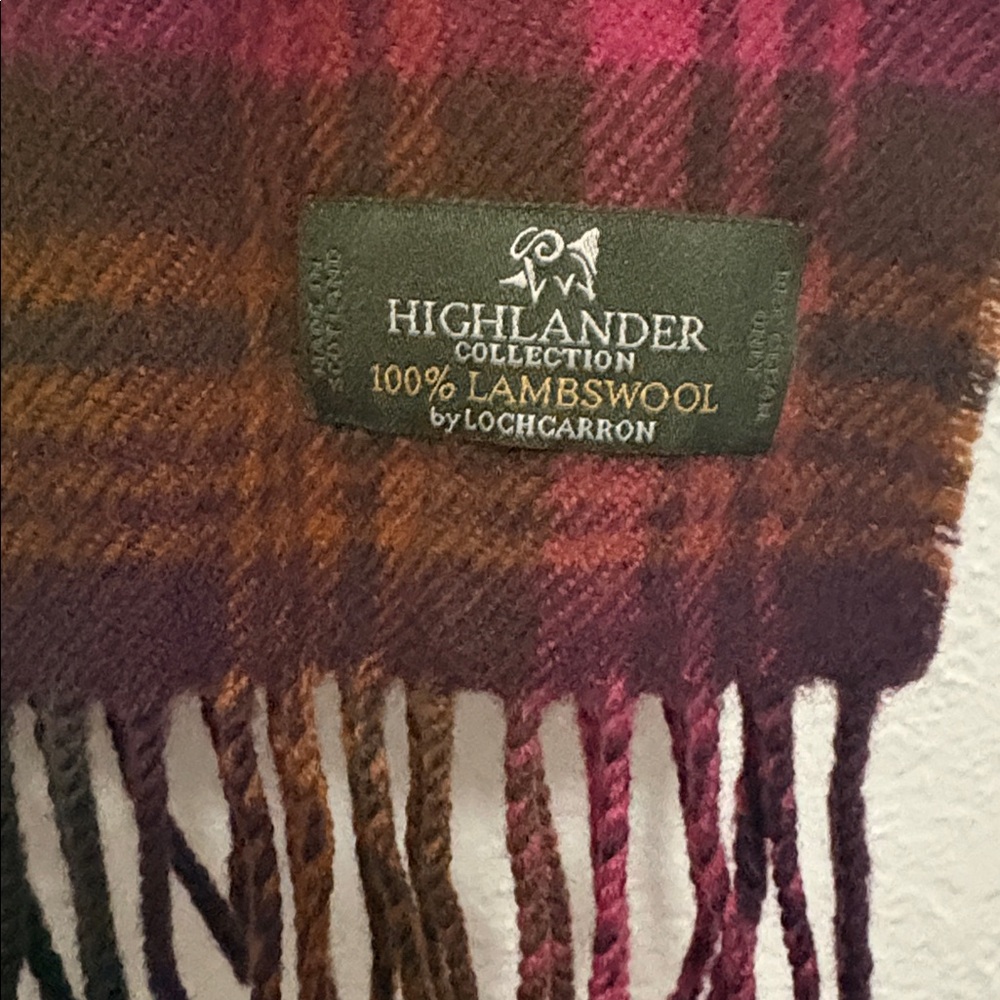 🐑🏴󠁧󠁢󠁳󠁣󠁴󠁿🧶Lochcarron Highlander 100% Lambswool Scarf 61” long *flawed* VTG